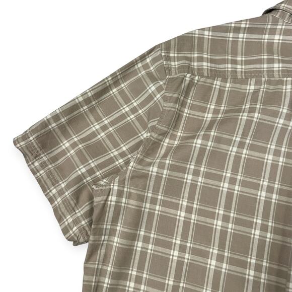 Fjallraven Relaxed Fit Short Sleeve Button Down Shirt SIZE M Brown Plaid - Picture 9 of 9